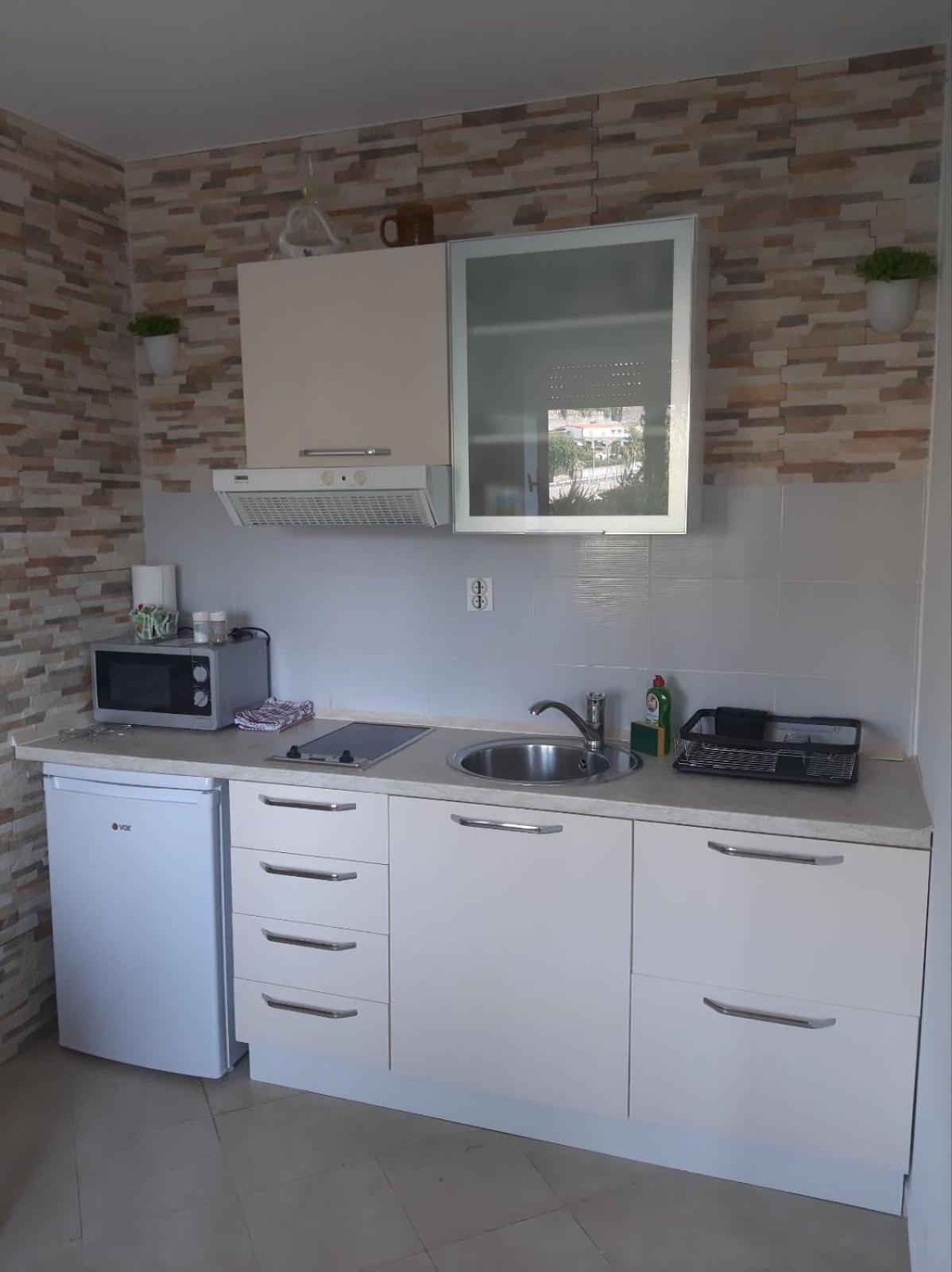 Apartmani Kadmen Ika Exterior foto