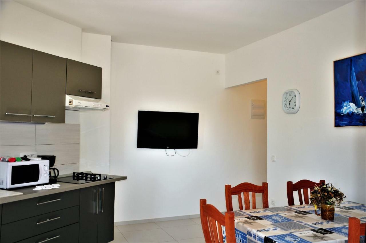 Apartmani Kadmen Ika Exterior foto