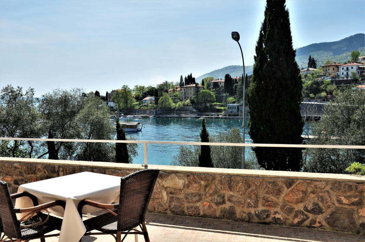 Apartmani Kadmen Ika Exterior foto